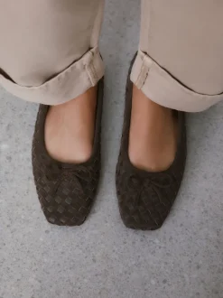 Chocoladebruin - Forever Comfort® Leather Weave Ballet Flats