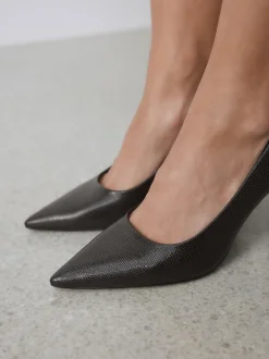 Chocoladebruin - Forever Comfort® Point Toe Court Heels
