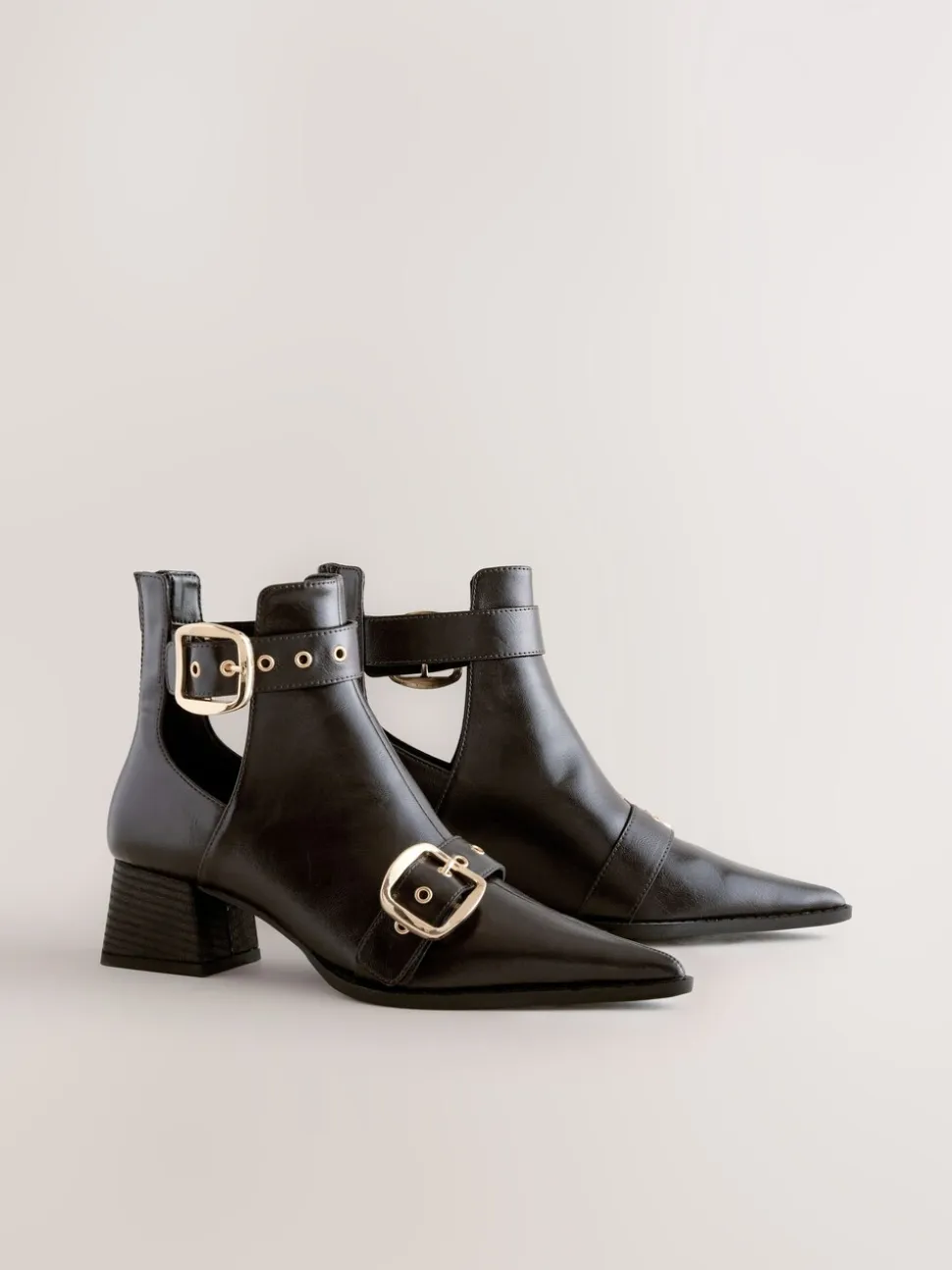 Chocoladebruin - Forever Comfort® Cut Out Buckle Detail Ankle Boots