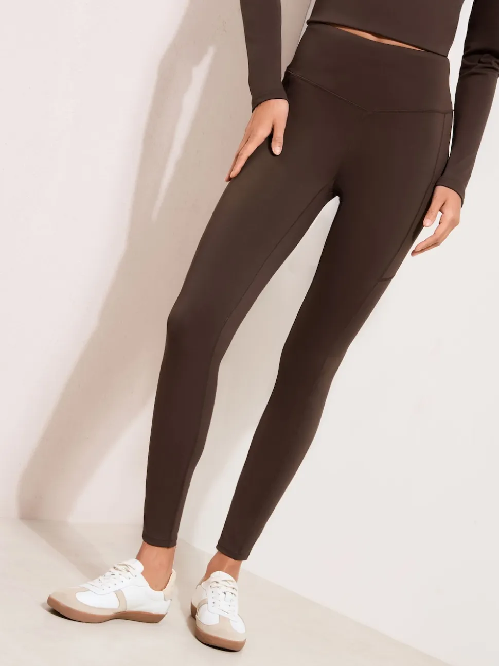 Chocoladebruin - Friends Like These Studio High Waist Leggings