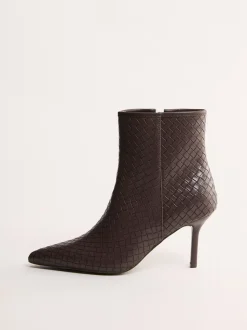 Chocoladebruin - Friends Like These Faux Leather Mid Heel Smart Point Toe Woven Ankle Boots