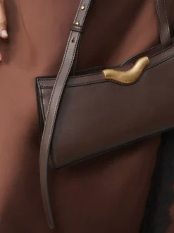 Chocoladebruin - Hardware Detail Shoulder Bag