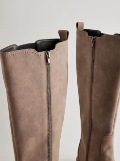 Chocoladebruin - Kniehoge Chelsea Boots met gesp