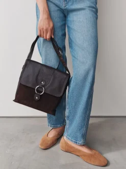 Chocoladebruin - Leren messenger-tas met vak