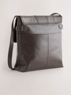 Chocoladebruin - Leren messenger-tas met vak
