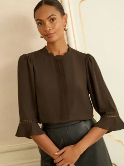 Chocoladebruin - Love & Roses 3/4 blouse met uitlopende mouwen