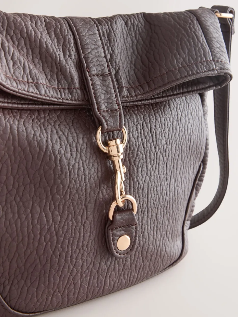 Chocoladebruin - Messenger Cross-Body Bag