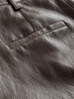 Chocoladebruin - Nothing Ordinary Faux Leather Barrel Leg Trousers