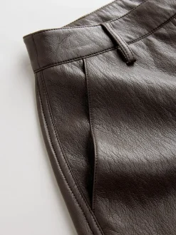 Chocoladebruin - Nothing Ordinary Faux Leather Barrel Leg Trousers