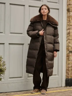 Chocoladebruin - Premium Longline Padded Coat with Faux Fur Collar