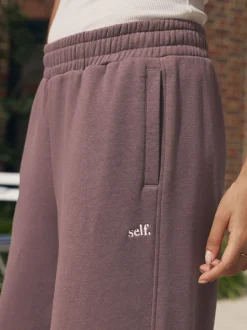 Chocoladebruin - self. joggingbroek met wijde pijpen
