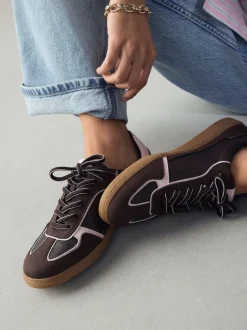 Chocoladebruin - Sneaker met veters