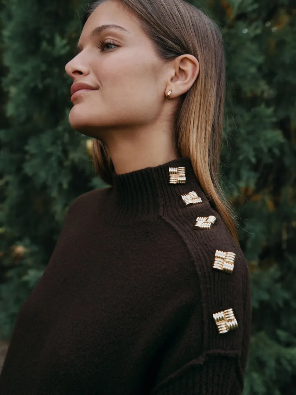 Chocoladebruin - Stand Neck Knitted Midi Jumper Dress