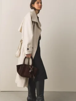 Chocoladebruin - Suede Flower Charm Cross-Body Bag