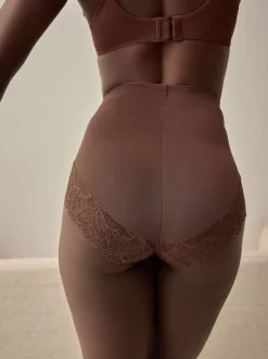 Chocoladebruin - Vormende slip met stevige buikcorrectie