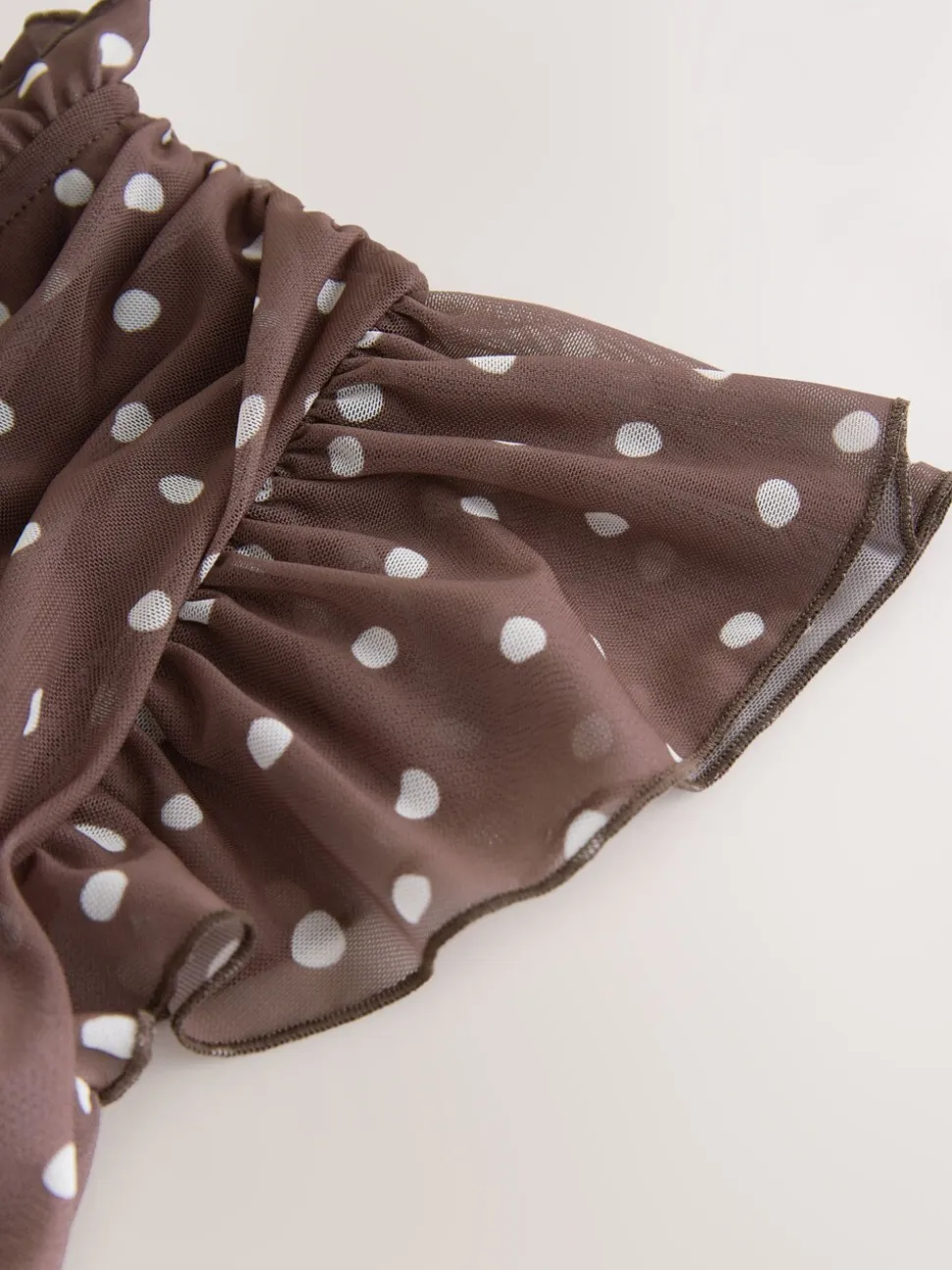 Chocoladebruin gestippeld - Halflange geplooide mesh gelegenheidsmaxi-jurk met print en V-hals