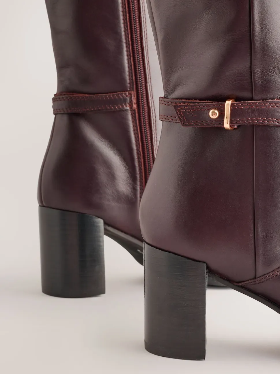 Chocoladebruin leer - Forever Comfort® kniehoge laarzen met hardware trim