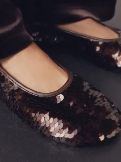 Chocoladebruin met lovertjes - Forever Comfort® Round Toe Sequin Ballerina Flats
