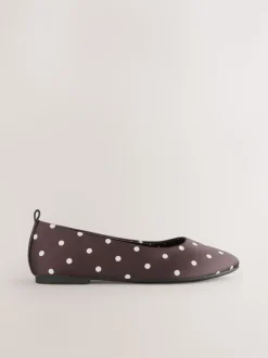 Chocoladebruin met stippen - Forever Comfort® Round Toe Ballerinas