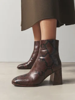 Chocoladebruin Slang - Forever Comfort® Square Toe Block Heel Ankle Boots