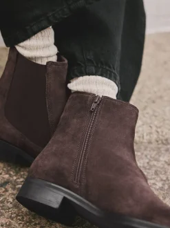 Chocoladebruin suède - Forever Comfort® Chelsea-enkellaarzen