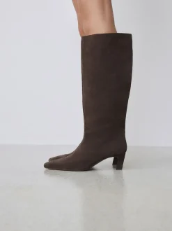 Chocoladebruin suède - Forever Comfort® Knee High Chisel Toe Heeled Boots