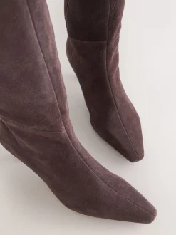Chocoladebruin suède - Forever Comfort® Knee High Chisel Toe Heeled Boots