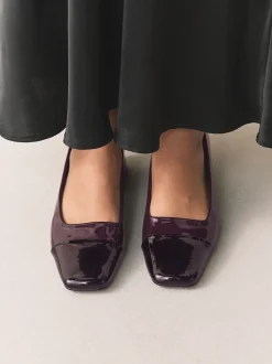 Chocolate Brown Patent - Forever Comfort® Toe Cap Low Block Court Heels