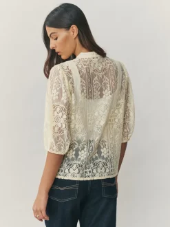 Citroengeel - Lace Half Sleeve Blouse