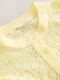 Citroengeel - Lace Half Sleeve Blouse