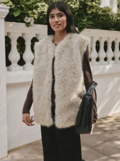 Crème - Gilet van imitatiebont