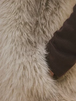 Crème - Gilet van imitatiebont