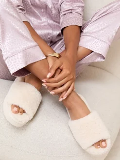 Crème - Lipsy pantoffels van imitatiebont met plateauzool voor nachtkleding