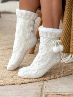 Crème - Pour Moi - Comfortabele gebreide pantoffelsok met kabelpatroon