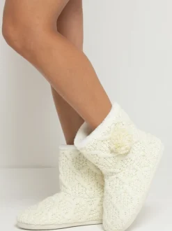 Crème - Pour Moi - Kabelgebreide pantoffellaarsjes met imitatiebontvoeing