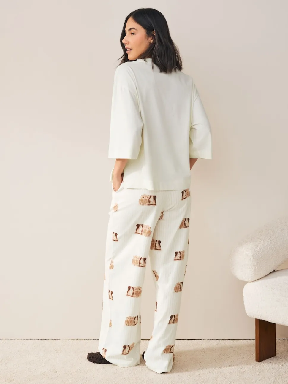 Crème met cavia - Tricot pyjama met korte mouwen