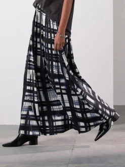 Crème/marineblauw ruit - Satin Pleated Maxi Skirt