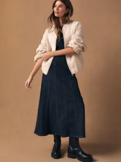 Denim-wassing - Full Seamed Midi Skirt