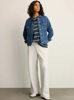 Donkerblauw - Aansluitend denim jack