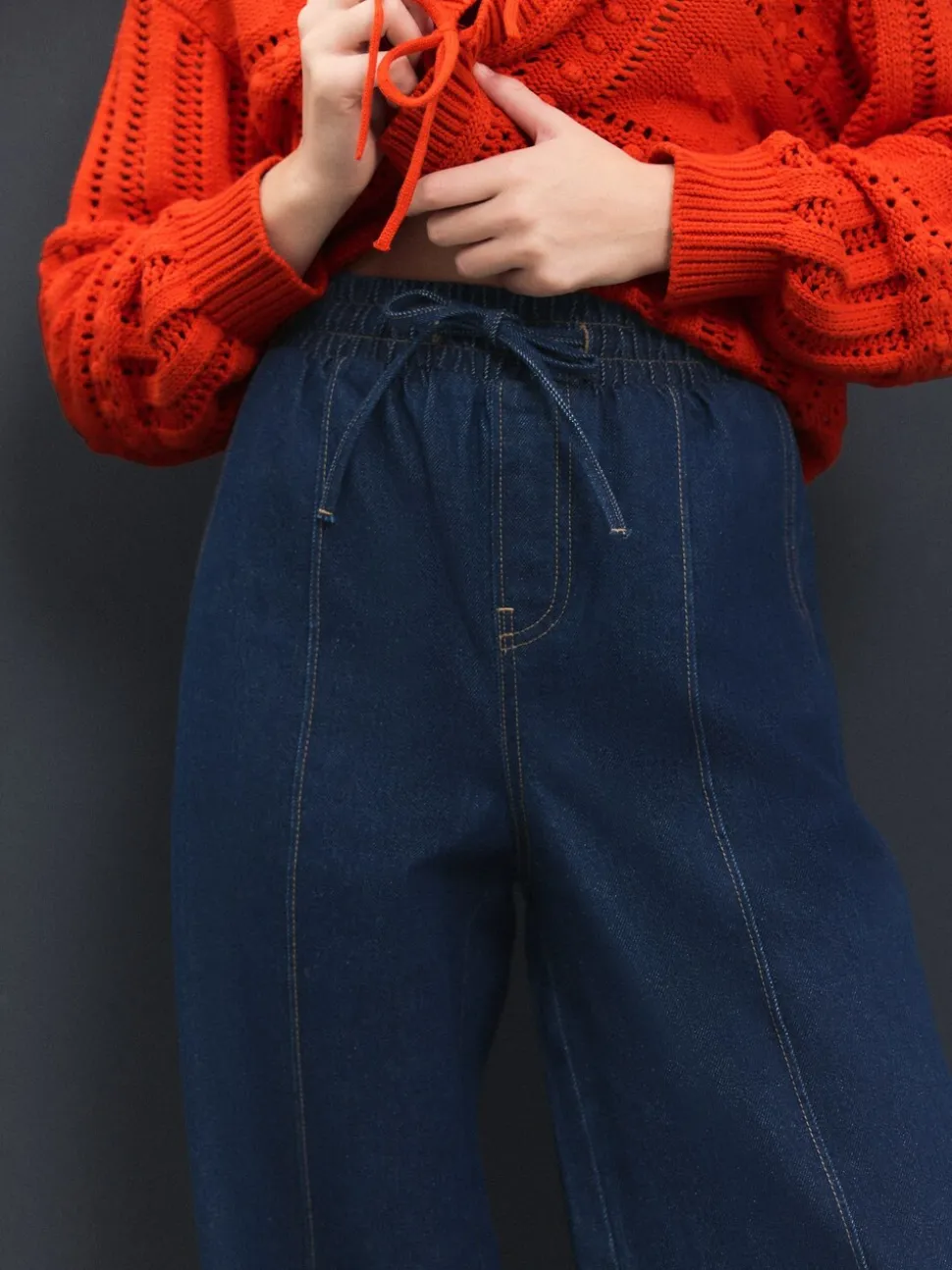 Donkerblauw - Denim joggingbroek met plooitjes en wijde pijpen