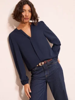 Donkerblauw - Friends Like These Long Sleeve Pleat Front Detail Blouse
