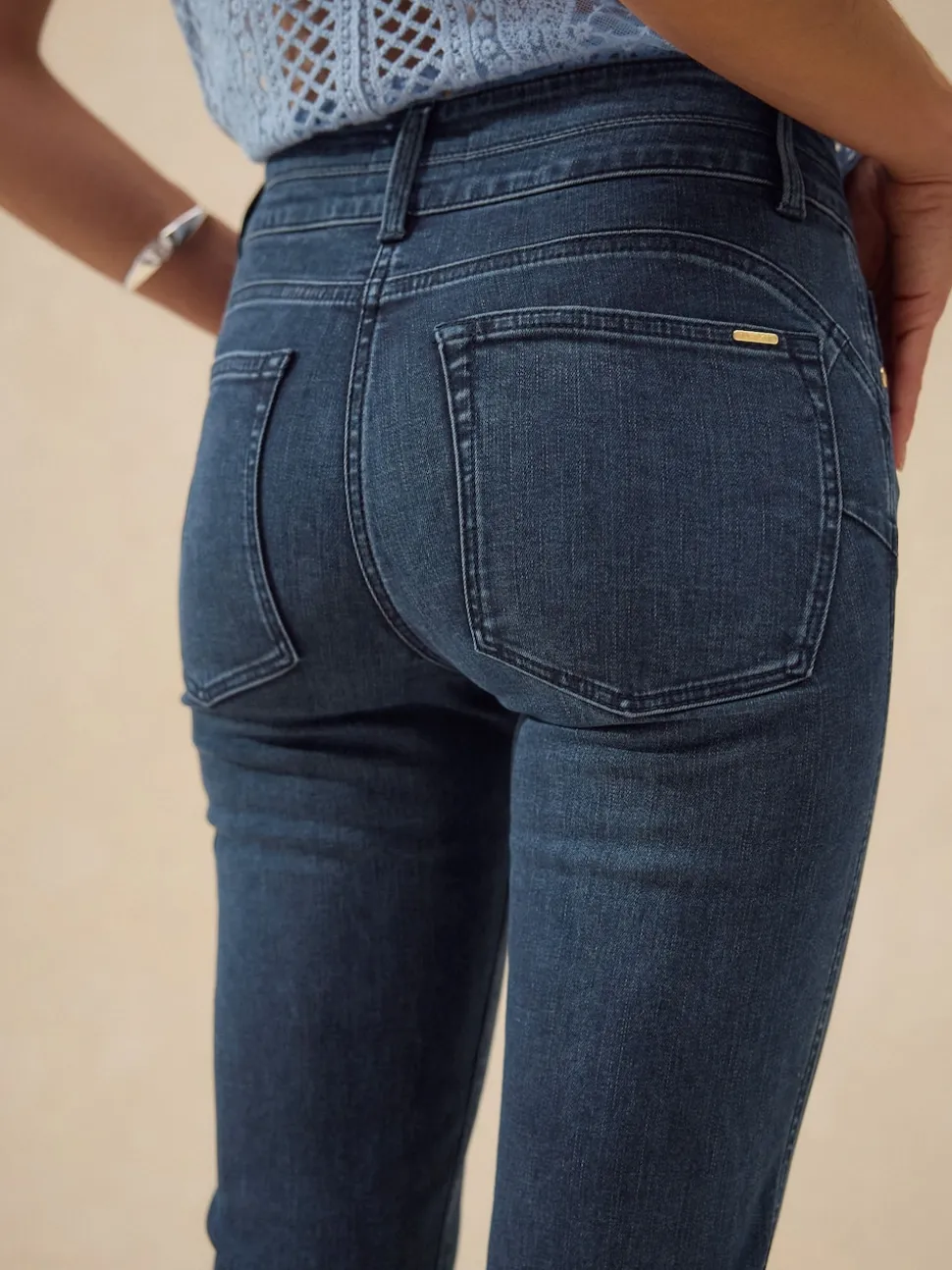 Donkerblauw denim - Figuurvormende slim jeans