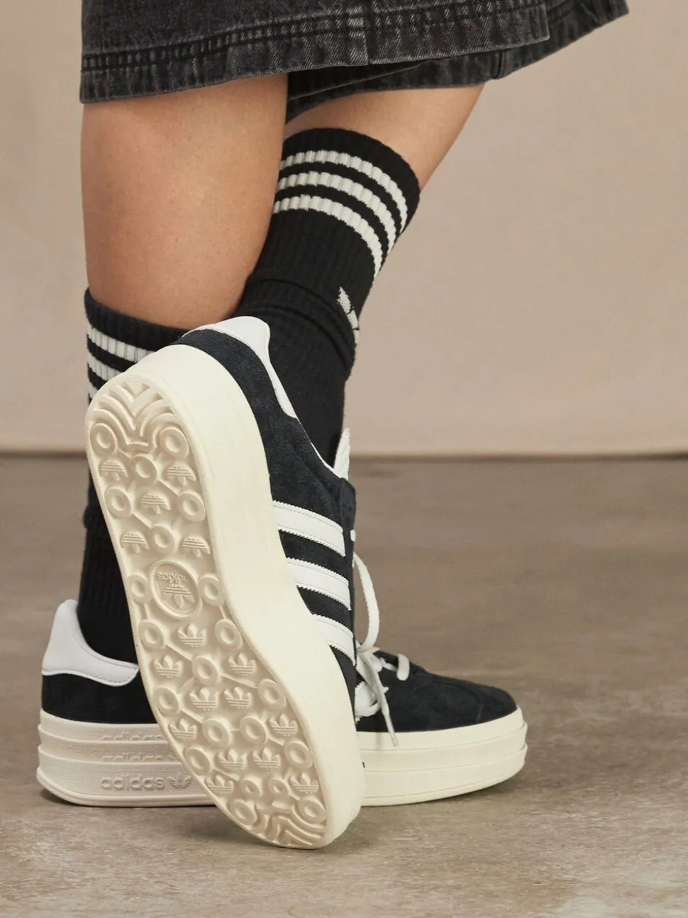 Donkerzwart - adidas Originals Gazelle Bold W Trainers