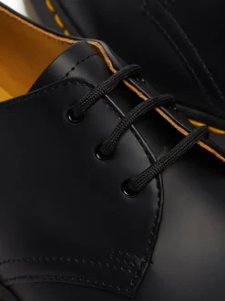 Dr. Martens Unisex 1461 Smooth Leather Shoes