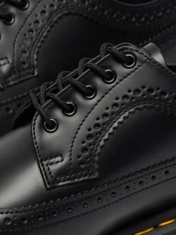 Dr. Martens Unisex 3989 Smooth Brogue Leather Shoes