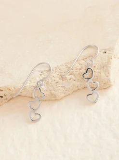 Echt zilver - Oorbellen met drie hartjes