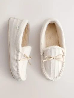 Ecru - Cable Knit Moccasin Slippers