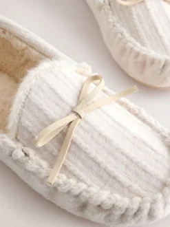 Ecru - Cable Knit Moccasin Slippers