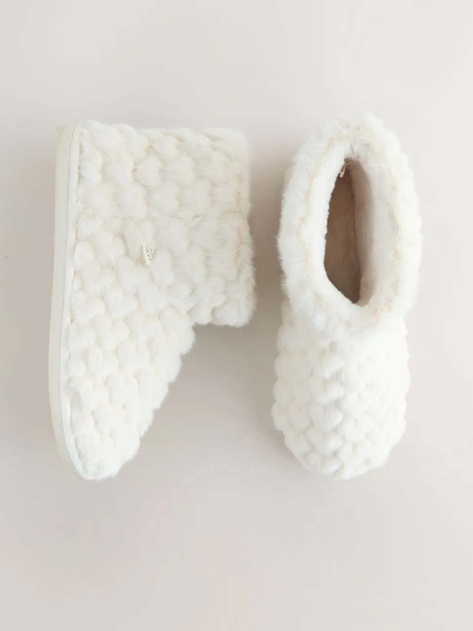 Ecru - Faux Fur Heart Slipper Boots