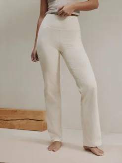 Ecru - self. Geribde wijde legging